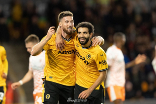 尼日利亚队收到足协支付的奖金，已恢复训练备战世预赛（足协奖金到位，尼日利亚队重启训练备战世预赛）