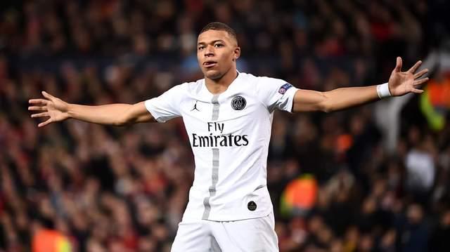 冲超福将，和晓强三年内先后帮助西海岸、英博、铜梁龙冲超（三年连助西海岸、英博、铜梁龙升超，和晓强堪称冲超福将）