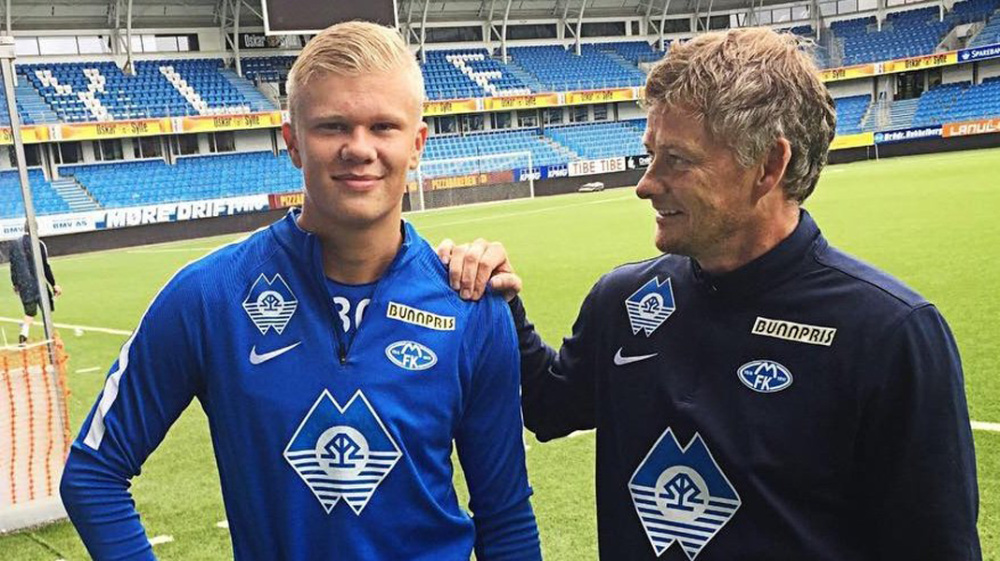 弗里克：亚马尔这个月该不该去国家队？这不是我的问题（弗里克谈亚马尔本月是否入选国家队：不由我做主）