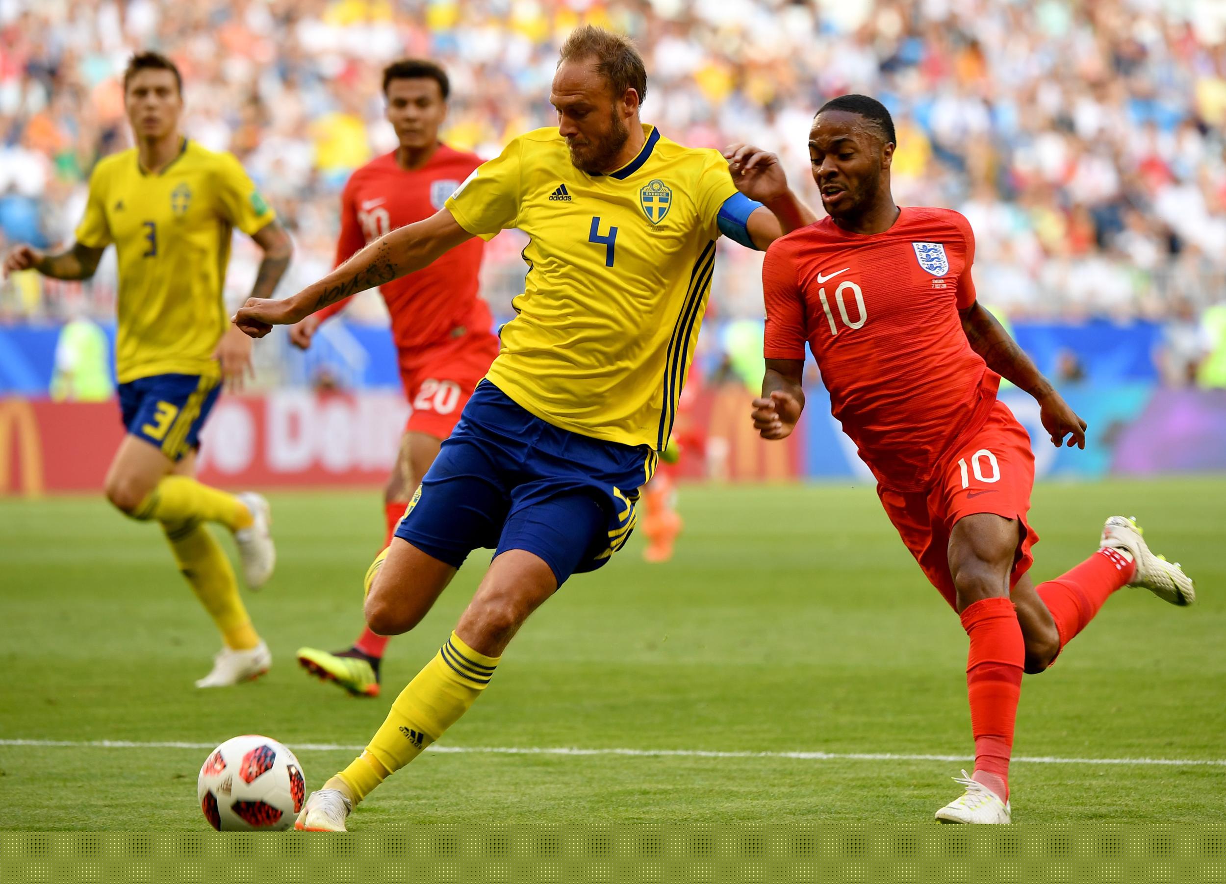 剑南春｜多特蒙德2-0门兴，布兰特凌空斩，拜尔破门+失单刀（剑南春｜多特2-0门兴：布兰特凌空建功，拜尔进球却失单刀）