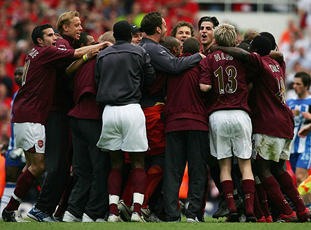 欧冠红黑榜：格纳布里领衔红榜，亚马尔、伊萨克进入黑榜