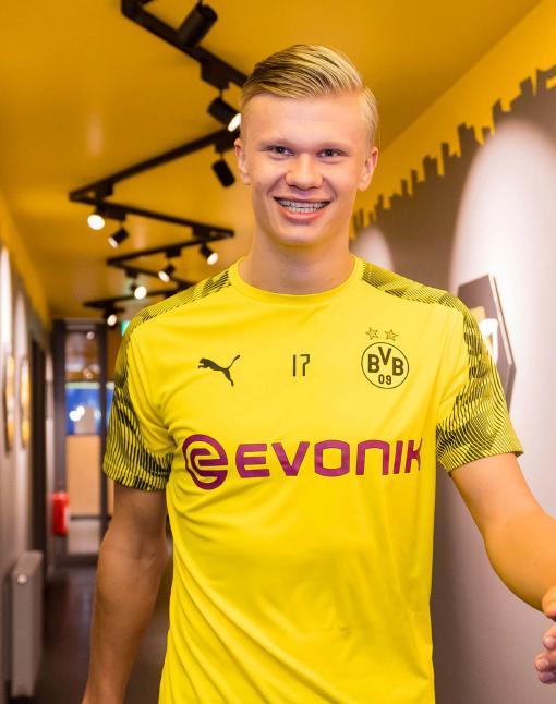 沃特金斯和罗杰斯上赛季至今连线已造8球，英超同期最多（沃特金斯与罗杰斯自上赛季起已合造8球 英超同期最多）