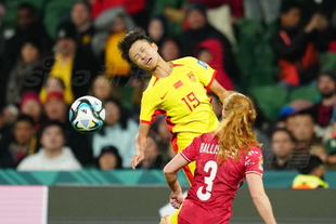 热议女足0-8英格兰：换帅至今到底练了啥；选材是否该大型化（0-8惨败英格兰，女足换帅练了啥？选材要不要大个化）