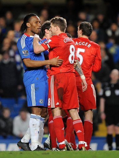 ATP年终总决赛男单小组赛：弗里茨0-2德米纳尔（ATP总决赛男单小组赛：德米纳尔直落两盘击败弗里茨）