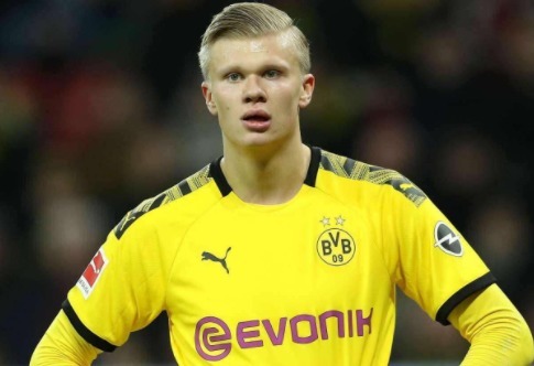 国米三后卫体系滴水不漏（国米三中卫防线固若金汤）